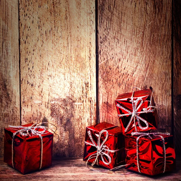 Rote Geschenkboxen — Stockfoto