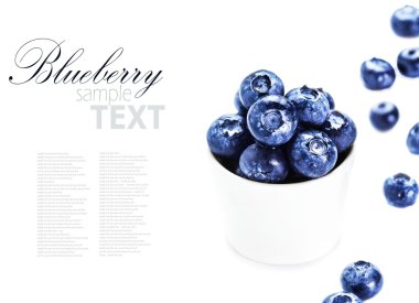 Bir kasede yaban mersini