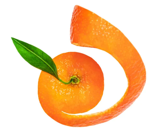 Tangerin Eller Klementin Apelsiner Frukt Skal Twist Isolerad Vit Bakgrund — Stockfoto