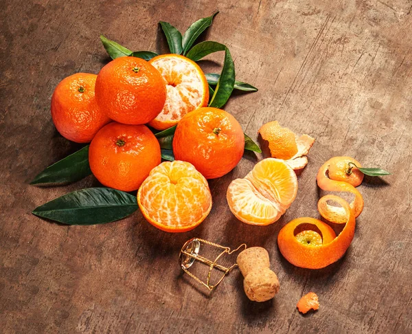 Mandarines Oranges Fruits Mandarines Avec Des Feuilles Vertes Sur Une — Photo