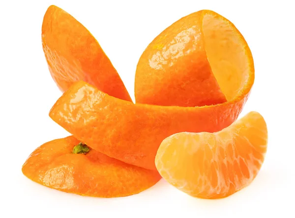 まんだらけ通販 オレンジ色の果実やタンジェリンが白い背景に隔離されています 新鮮なみかんを閉じます — ストック写真