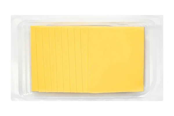 Käsescheiben Für Sandwiches Isoliert Auf Weißem Hintergrund Einer Verpackung Draufsicht — Stockfoto