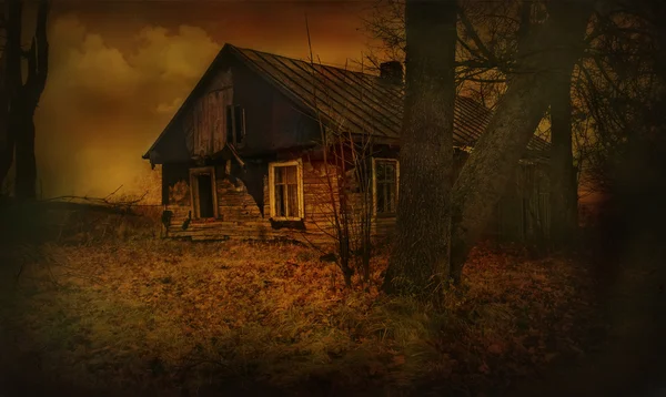 Старый дом — стоковое фото