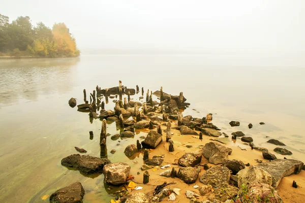 The bridge remains — Stock Photo, Image