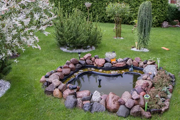 噴水と美しい庭園 ストック写真