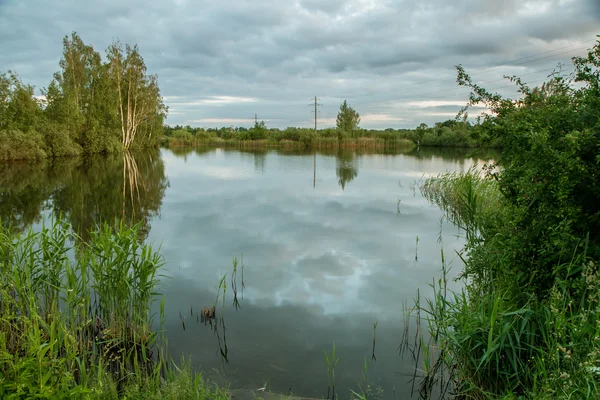 Pequeno lago — Fotografia de Stock