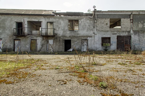 Terk edilmiş binada — Stok fotoğraf