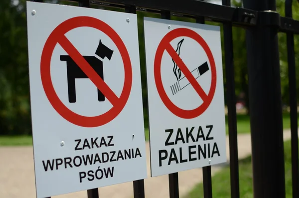 sigara içmek yasak ve köpek izin yok