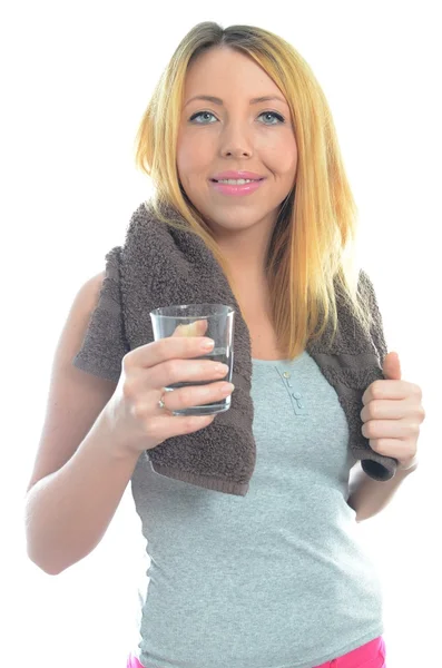 Mujer joven haciendo ejercicio — Foto de Stock