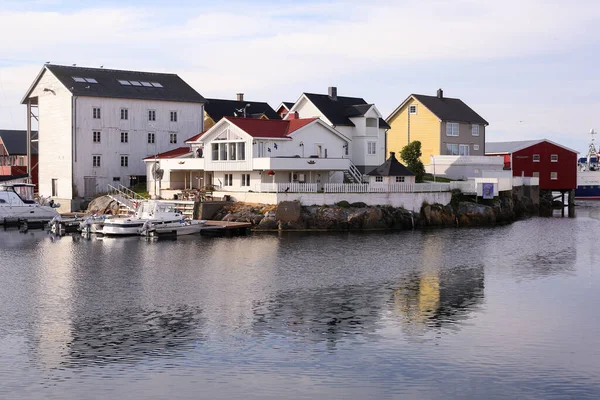 Smoela Noruega 2021 Vista Pequena Aldeia Veiholmen Localizada Ilha Smoela — Fotografia de Stock