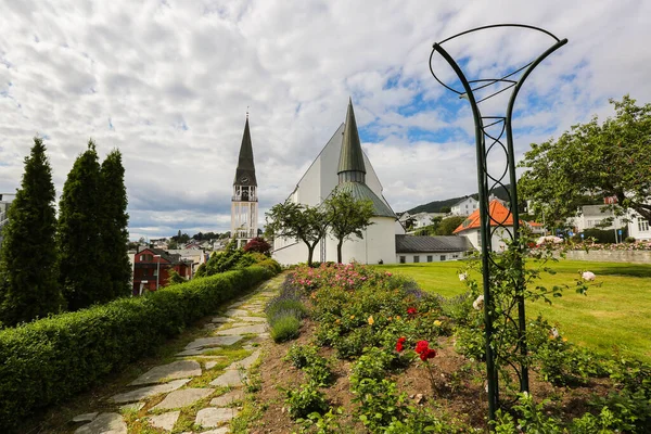 Molde Cathedral Molde Domkirke Кафедральный Собор Норвежской Церкви Муниципалитете Мольде — стоковое фото