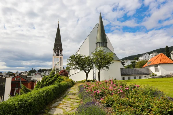 Molde Cathedral Molde Domkirke Кафедральный Собор Норвежской Церкви Муниципалитете Мольде — стоковое фото