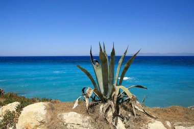 Gezinti güvertesinden deniz manzarası Rhodes kasabasındaki deniz manzarası.