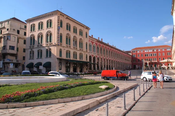 Розділяти, набережна, собор — стокове фото