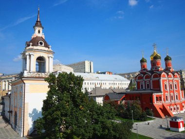 Moskova şehrinin kiliseleri ve katedralleri. Eski Moskova şehrinde Ortodoks ve Hıristiyan değerleri