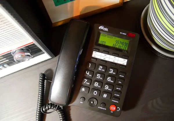Trådbunden Telefon Till Sekreteraren Telefon Med Sladd Kontoret — Stockfoto