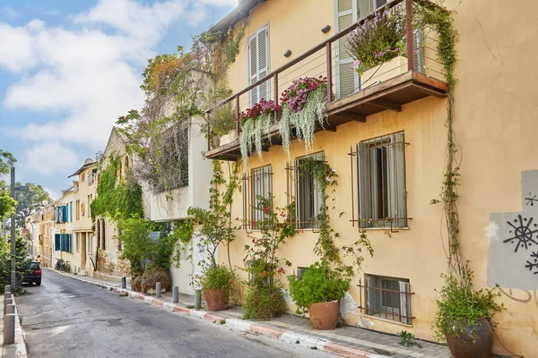 İsrail, Tel Aviv 'in Neve Tzedek bölgesindeki bir binanın görüntüsü.