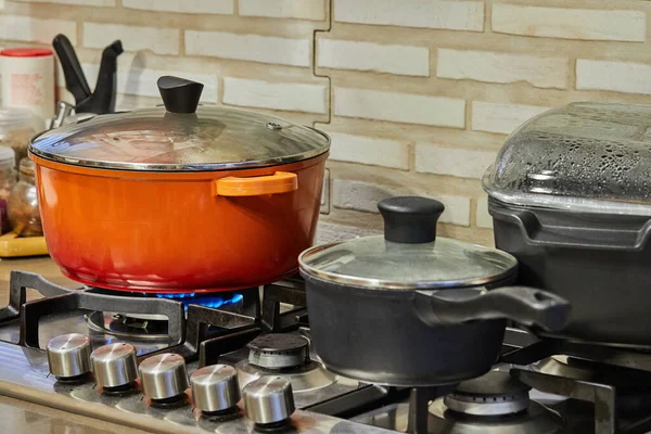 Preparación Alimentos Sartén Cazuelas Estufa Gas Cocina Concepto Cocina Casera — Foto de Stock