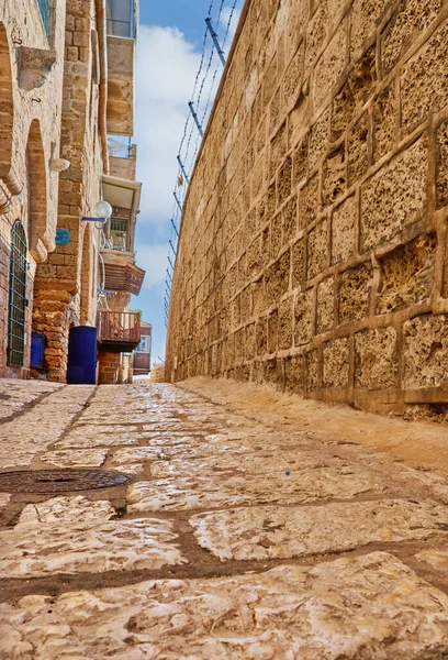 Stone Narrow Streets Old City Jaffa Blue Sky Clouds — Stock Photo, Image