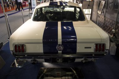 Shelby gt 360 arkadan görünüm