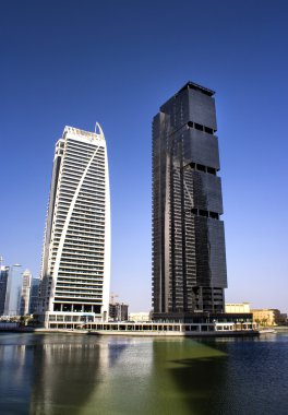 JLT dubai gökdelen yansımalar