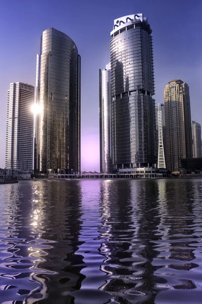 gökdelen içinde dubai