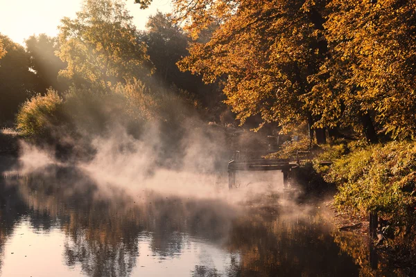 Lago d'autunno — Foto Stock