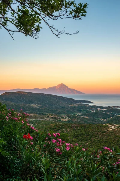 Prachtige Berg Athos Bij Zonsondergang Griekenland Rechtenvrije Stockfoto's