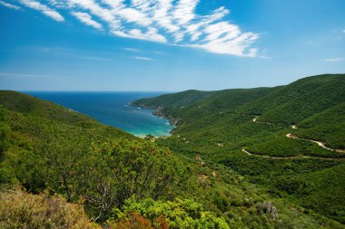 Chalkidiki adasındaki Yunan kıyıları