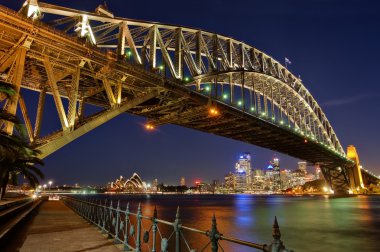 Sydney harbour bridge gece