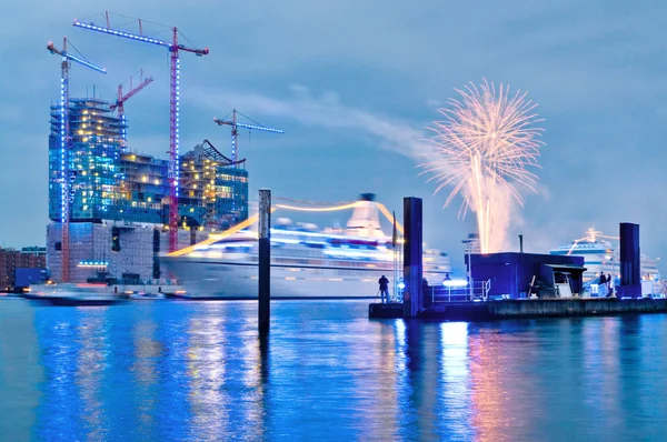 Hamburg, Almanya, elbphilharmonie gece