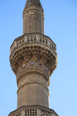 Türk camilerinin minareleri üzerindeki desenler.