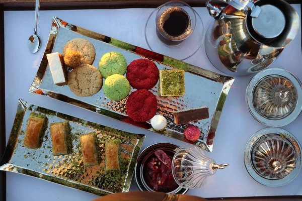 Sabah çayına bir örnek..