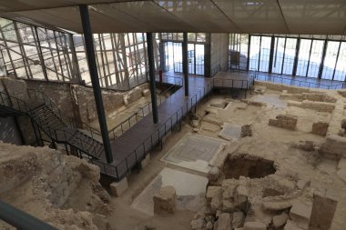 Zeugma antik şehrinin sulak olmayan bir parçası. Türkiye 'de kurulmuş.