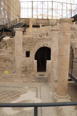 Zeugma antik şehrinin sulak olmayan bir parçası. Türkiye 'de kurulmuş.