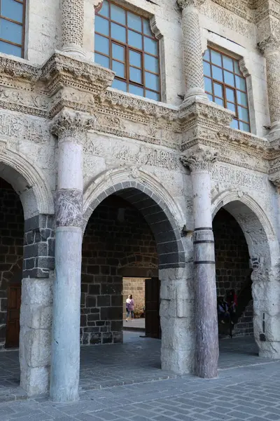 Grande Mesquita Cidade Turca Diyarbakir Mesquita Ulu Século Vii Foi — Fotografia de Stock