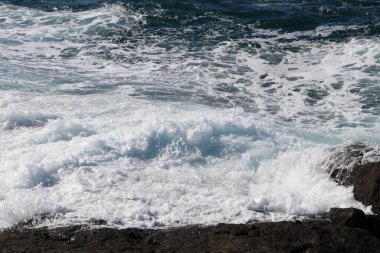 Türkiye 'deki Boğaz kıyısındaki antik Rumeli Feneri kalesi.