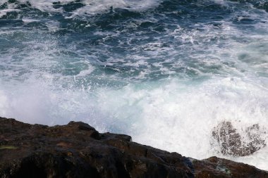 Türkiye 'deki Boğaz kıyısındaki antik Rumeli Feneri kalesi.
