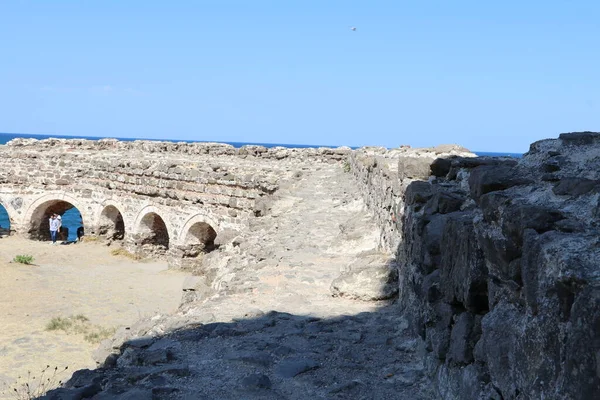 Het Oude Fort Van Rumeli Feneri Aan Oevers Van Bosporus — Stockfoto