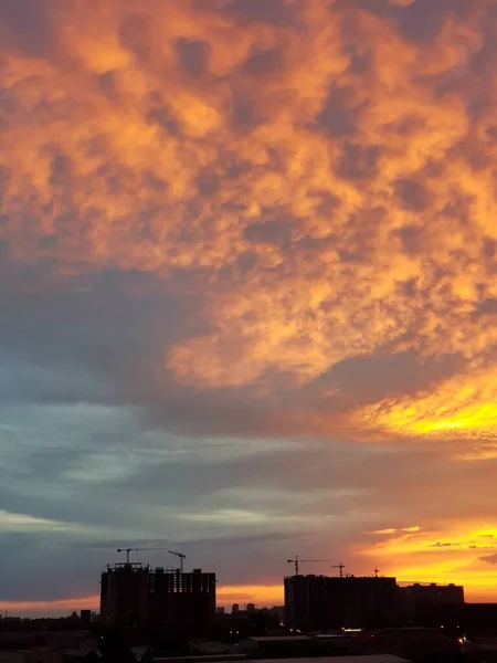 Nuvens Incrivelmente Bonitas Luz Pôr Sol Dia Nuvens Diferentes Regiões — Fotografia de Stock