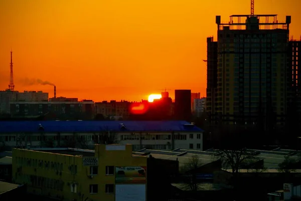 世界中からの日の出 正午と日没 — ストック写真