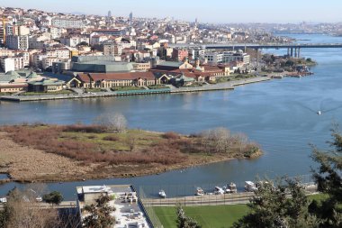 İstanbul Kafe 'si Pierre Loti' nin tarihi yeri. Altın Boynuz 'un muhteşem manzarası.