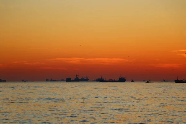 Hermosas Fotos Atardecer Con Panorama Del Mar Los Barcos — Foto de Stock