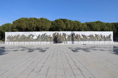 Birinci Dünya Savaşı 'nda Türkiye' nin bağımsızlığını savunan ve savaşan Türk askerlerinin anısına..