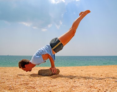 Yoga, deniz kıyısı