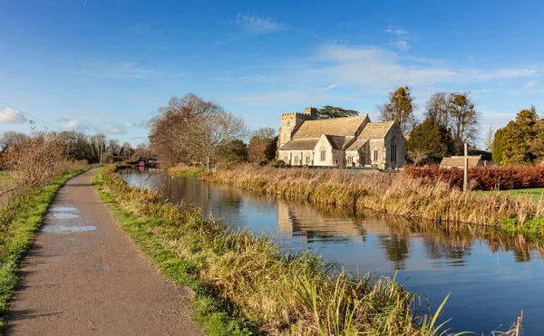 Kirche Cyr Steinhaus Und Stroudwater Canal Bei Stroud Gloucestershire Großbritannien — Stockfoto