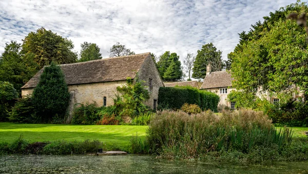 Cotswold Village Chedworth Gloucestershire Inglaterra Reino Unido —  Fotos de Stock