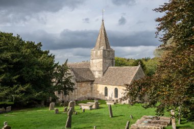 St Kenelm Kilisesi, Sapperton, Gloucestershire, Cotswold, Birleşik Krallık