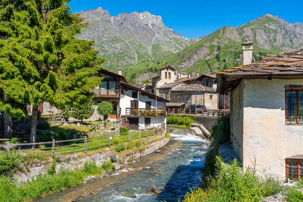 Den Pittoreska Byn Chianale Solig Sommarmorgon Varaita Valley Piemonte Norra — Stockfoto