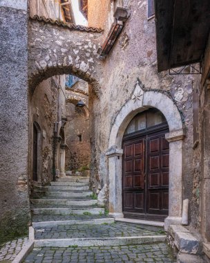 Carpineto Romano 'da manzara, Roma, Lazio, İtalya' nın güzel küçük bir kasabası..